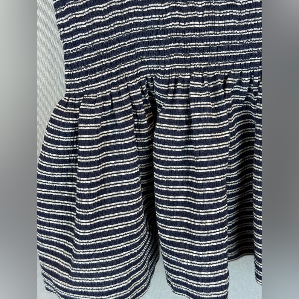 Madewell Texture & Thread Smocked Peplum Tank Top- Size Medium - Picture 4 of 10
